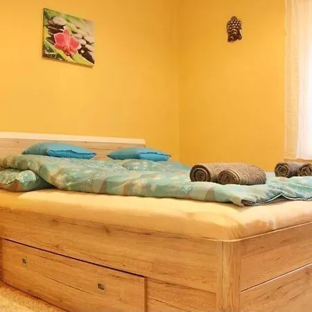 Relax Wellness Apartman Paradsasvar Exterior photo