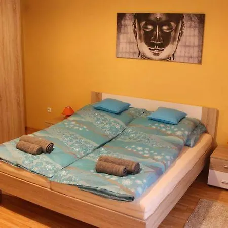 Relax Wellness Apartman Paradsasvar Exterior photo