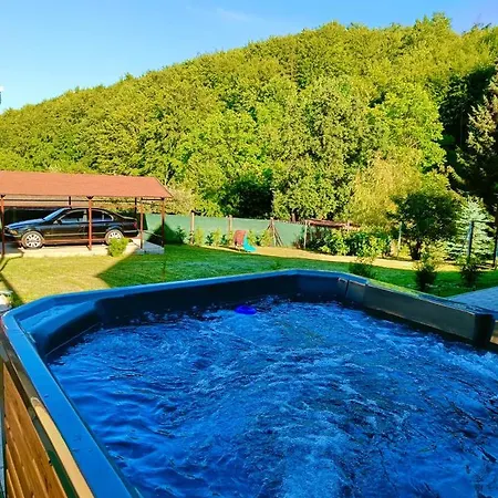 Relax Wellness Apartman Paradsasvar Exterior photo